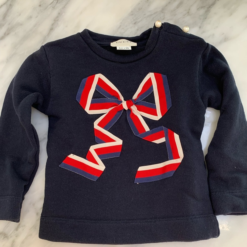 Girls Gucci Navy with grosgrain ribbon sweatshirt!